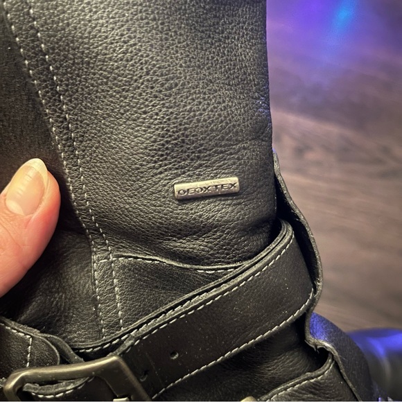 GEOX mid calf black boots with buckles and zipper. Size 39(8.5). Good condition - Picture 7 of 9